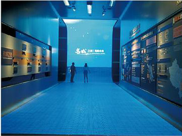 China As lêndeas P6.25 4000 impermeáveis conduziram telhas da exibição de vídeo de Dance Floor 500 *1000 milímetro fábrica